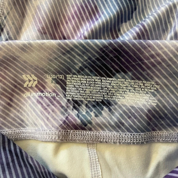 SOLD!!!! Girl’s All in Motion multi-color lilac mesh pieced pocket leggings L - Picture 2 of 4